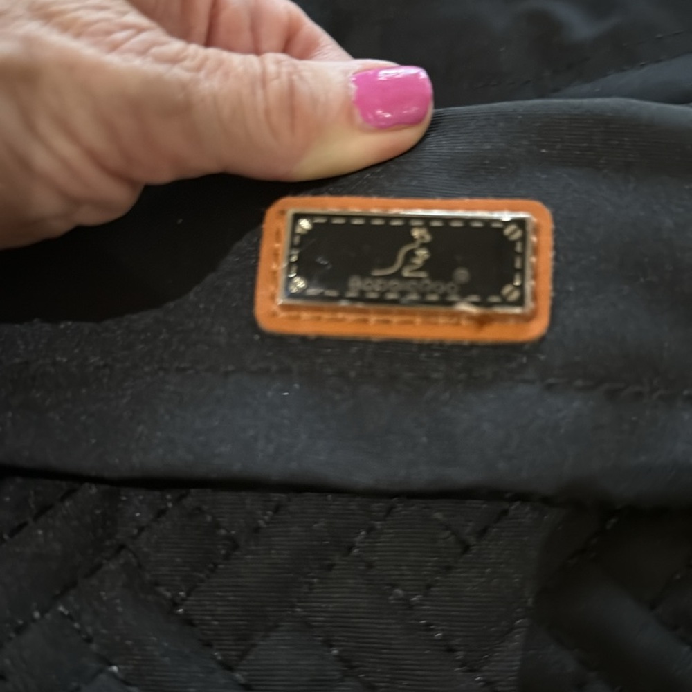 Stylish Black Bobbieroo Diaper Bag - Picture 3 of 4